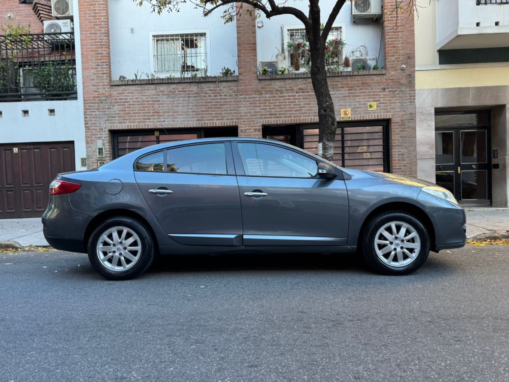Renault Fluence Luxe — foto 7